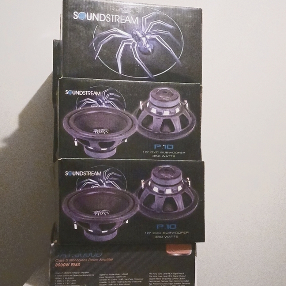 Audio surround sound system - Picture 1 of 2